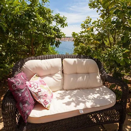 Pilatus Osljak 아파트 *